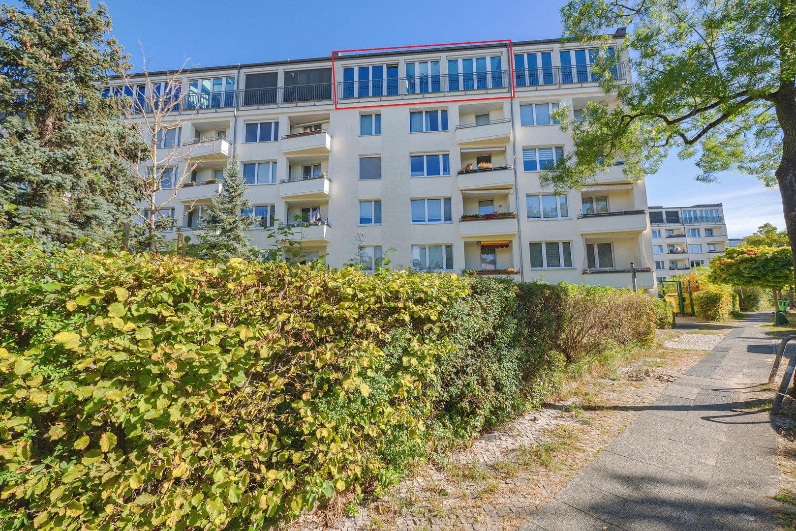 Predaj bytu 3-izbový 84 m², Berlin, Berlín Predaj bytu 3-izbový 84 m², Berlin, Berlín