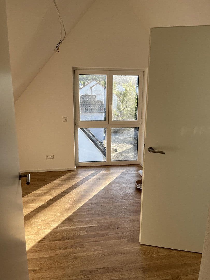 Predaj domu 137 m², pozemok 398 m², Heuweg 7c, Diedorf, Bavorsko Predaj domu 137 m², pozemok 398 m², Heuweg 7c, Diedorf, Bavorsko
