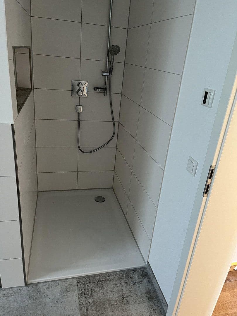 Predaj domu 137 m², pozemok 398 m², Heuweg 7c, Diedorf, Bavorsko Predaj domu 137 m², pozemok 398 m², Heuweg 7c, Diedorf, Bavorsko