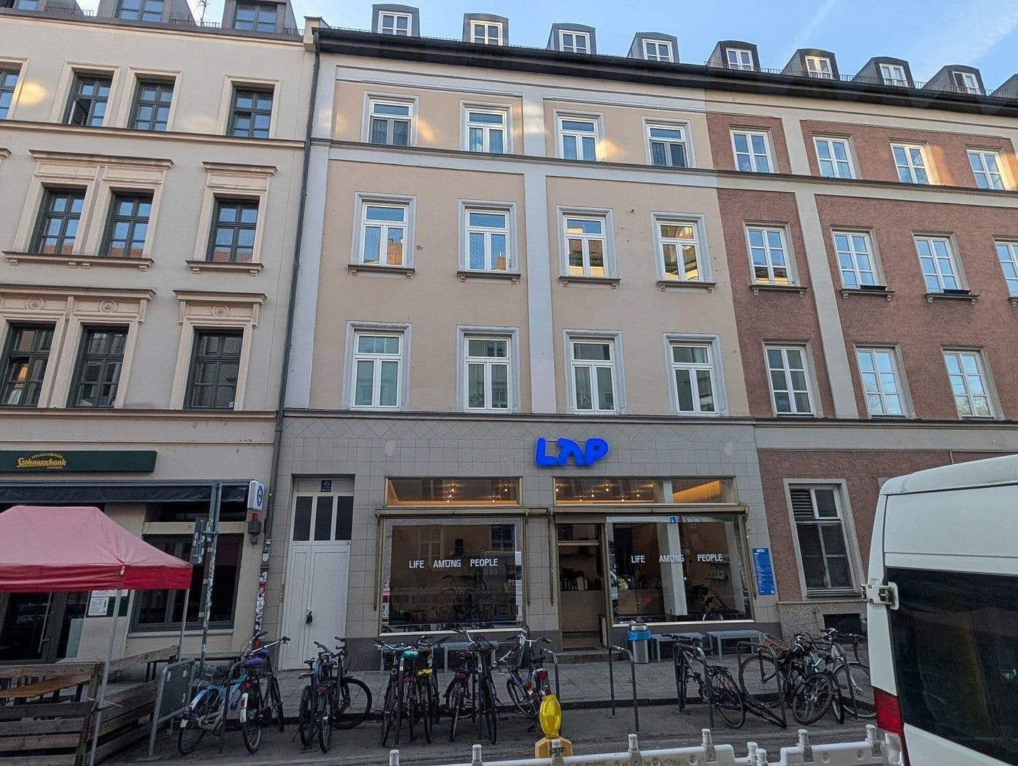 Prenájom bytu 1-izbový 42 m², München, Bavorsko Prenájom bytu 1-izbový 42 m², München, Bavorsko