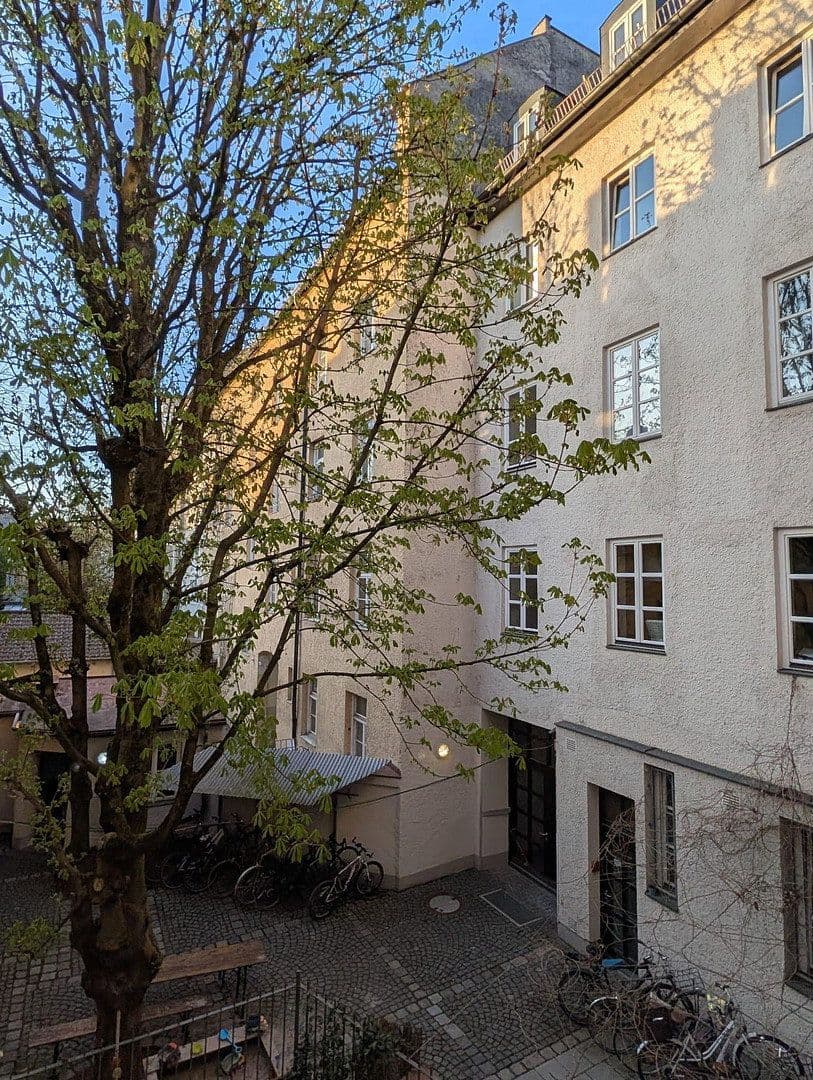 Prenájom bytu 1-izbový 42 m², München, Bavorsko Prenájom bytu 1-izbový 42 m², München, Bavorsko