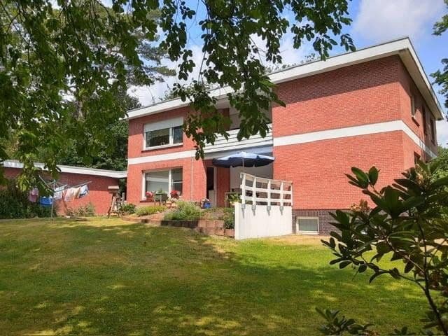 Prenájom domu 280 m², pozemok 1.300 m², Grenzweg 44, Buchholz in der Nordheide, Dolné Sasko Prenájom domu 280 m², pozemok 1.300 m², Grenzweg 44, Buchholz in der Nordheide, Dolné Sasko