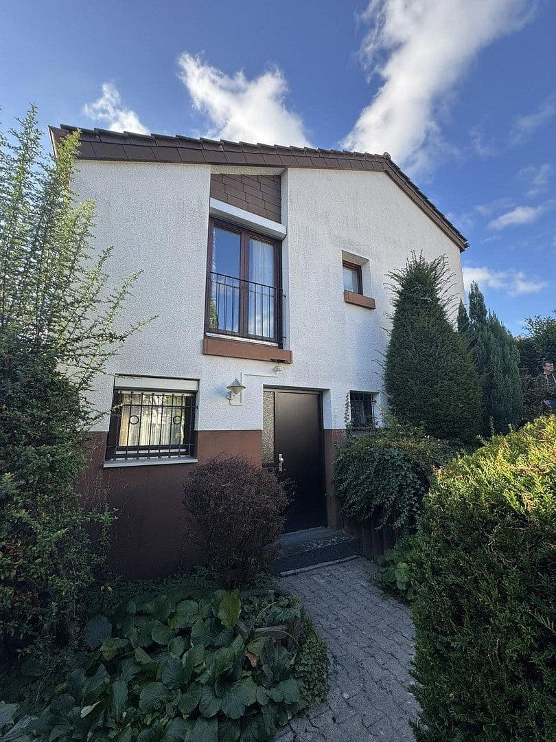 Predaj domu 148 m², pozemok 448 m², Mergenthalerstraße 4, Bietigheim-Bissingen, Bádensko-Wurttembersko Predaj domu 148 m², pozemok 448 m², Mergenthalerstraße 4, Bietigheim-Bissingen, Bádensko-Wurttembersko