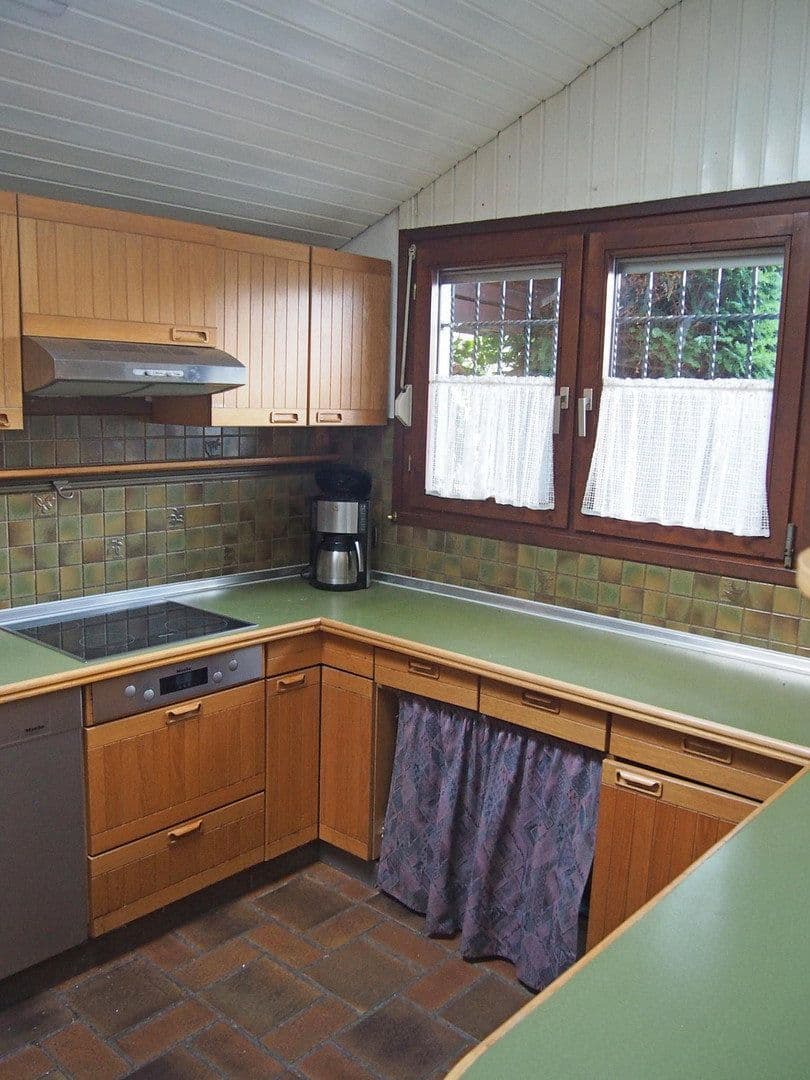 Predaj domu 148 m², pozemok 448 m², Mergenthalerstraße 4, Bietigheim-Bissingen, Bádensko-Wurttembersko Predaj domu 148 m², pozemok 448 m², Mergenthalerstraße 4, Bietigheim-Bissingen, Bádensko-Wurttembersko