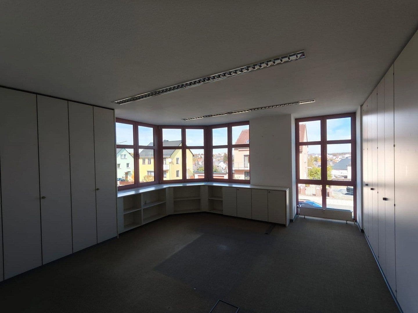 Prenájom kancelárie 589 m², August-Mohl-Str. 13, Hof, Bavorsko Prenájom kancelárie 589 m², August-Mohl-Str. 13, Hof, Bavorsko