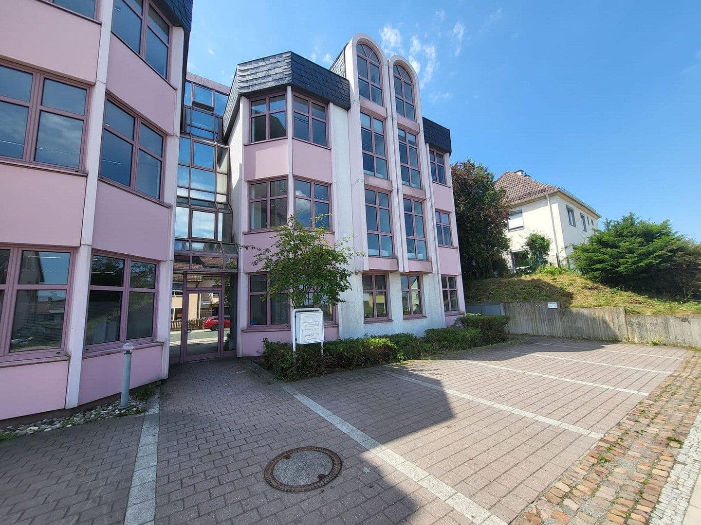 Prenájom kancelárie 589 m², August-Mohl-Str. 13, Hof, Bavorsko Prenájom kancelárie 589 m², August-Mohl-Str. 13, Hof, Bavorsko