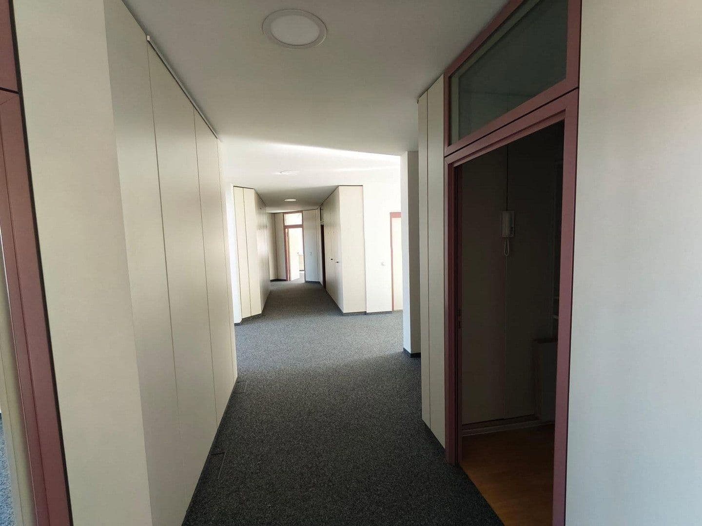 Prenájom kancelárie 589 m², August-Mohl-Str. 13, Hof, Bavorsko Prenájom kancelárie 589 m², August-Mohl-Str. 13, Hof, Bavorsko