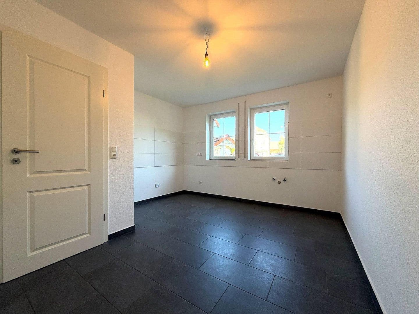 Prenájom bytu 4-izbový 110 m², Udenborner Str. 4a, Wabern, Hesensko Prenájom bytu 4-izbový 110 m², Udenborner Str. 4a, Wabern, Hesensko