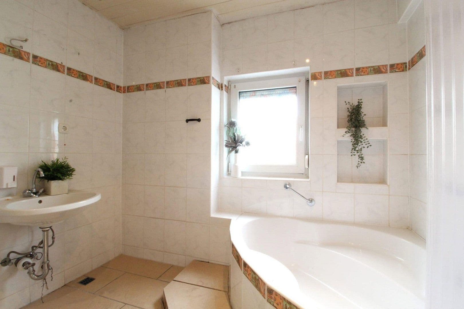 Predaj domu 263 m², pozemok 381 m², Bad König, Hesensko Predaj domu 263 m², pozemok 381 m², Bad König, Hesensko
