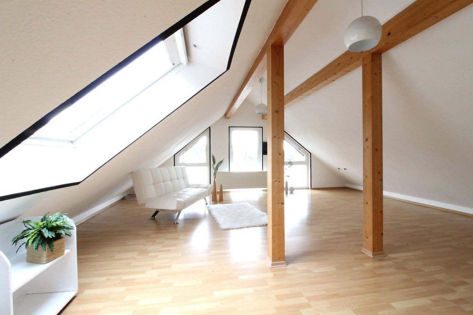 Predaj domu 263 m², pozemok 381 m², Bad König, Hesensko Predaj domu 263 m², pozemok 381 m², Bad König, Hesensko