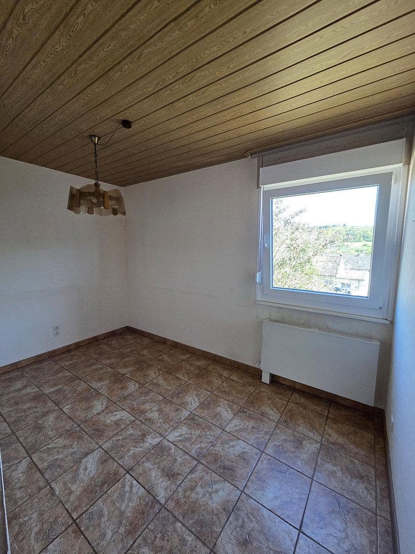 Predaj domu 72 m², pozemok 1.067 m², Ringstraße 11, Kirn, Porýnie-Falcko Predaj domu 72 m², pozemok 1.067 m², Ringstraße 11, Kirn, Porýnie-Falcko
