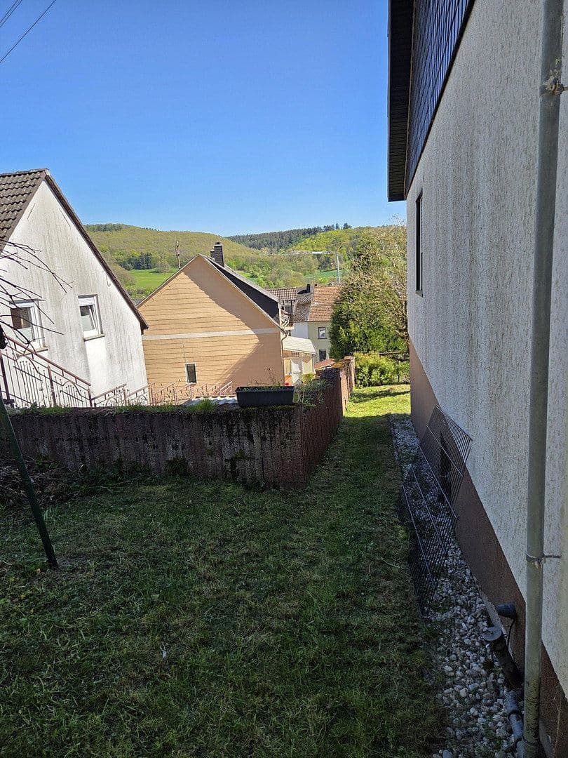 Predaj domu 72 m², pozemok 1.067 m², Ringstraße 11, Kirn, Porýnie-Falcko Predaj domu 72 m², pozemok 1.067 m², Ringstraße 11, Kirn, Porýnie-Falcko