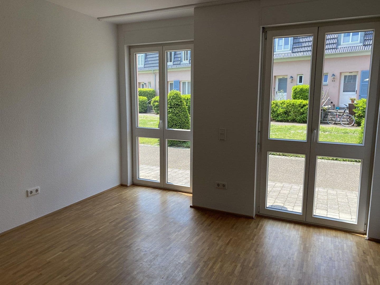 Prenájom bytu 3-izbový 80 m², Bonn, Severné Porýnie - Westfálsko Prenájom bytu 3-izbový 80 m², Bonn, Severné Porýnie - Westfálsko