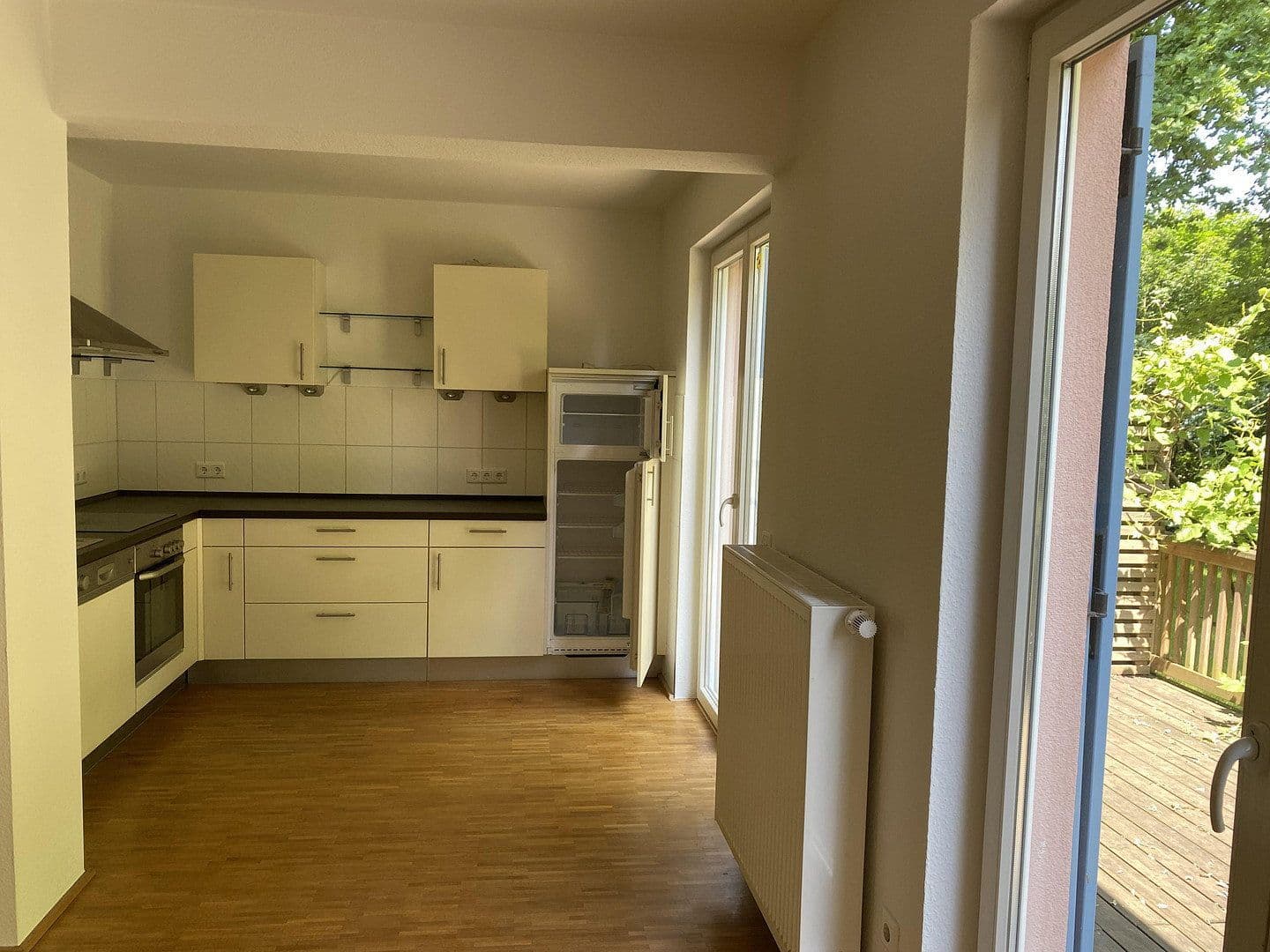 Prenájom bytu 3-izbový 80 m², Bonn, Severné Porýnie - Westfálsko Prenájom bytu 3-izbový 80 m², Bonn, Severné Porýnie - Westfálsko