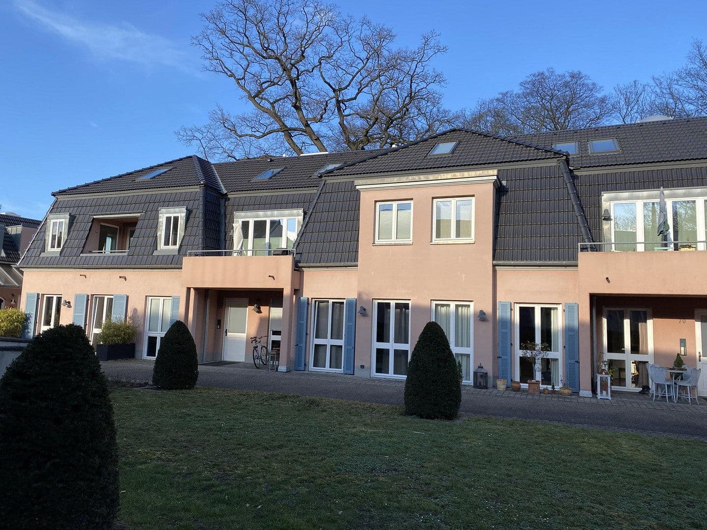 Prenájom bytu 3-izbový 80 m², Bonn, Severné Porýnie - Westfálsko Prenájom bytu 3-izbový 80 m², Bonn, Severné Porýnie - Westfálsko