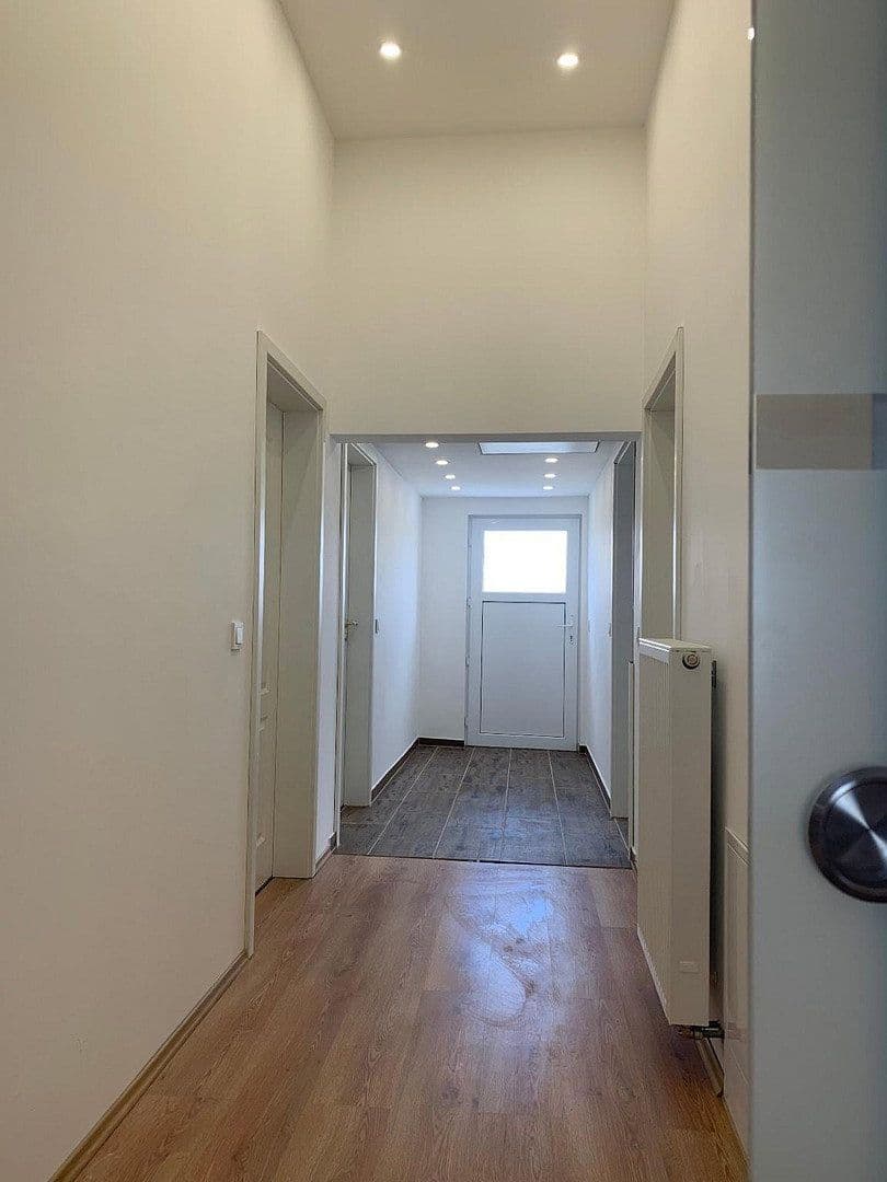 Predaj domu 234 m², pozemok 699 m², Simbach, Bavorsko Predaj domu 234 m², pozemok 699 m², Simbach, Bavorsko
