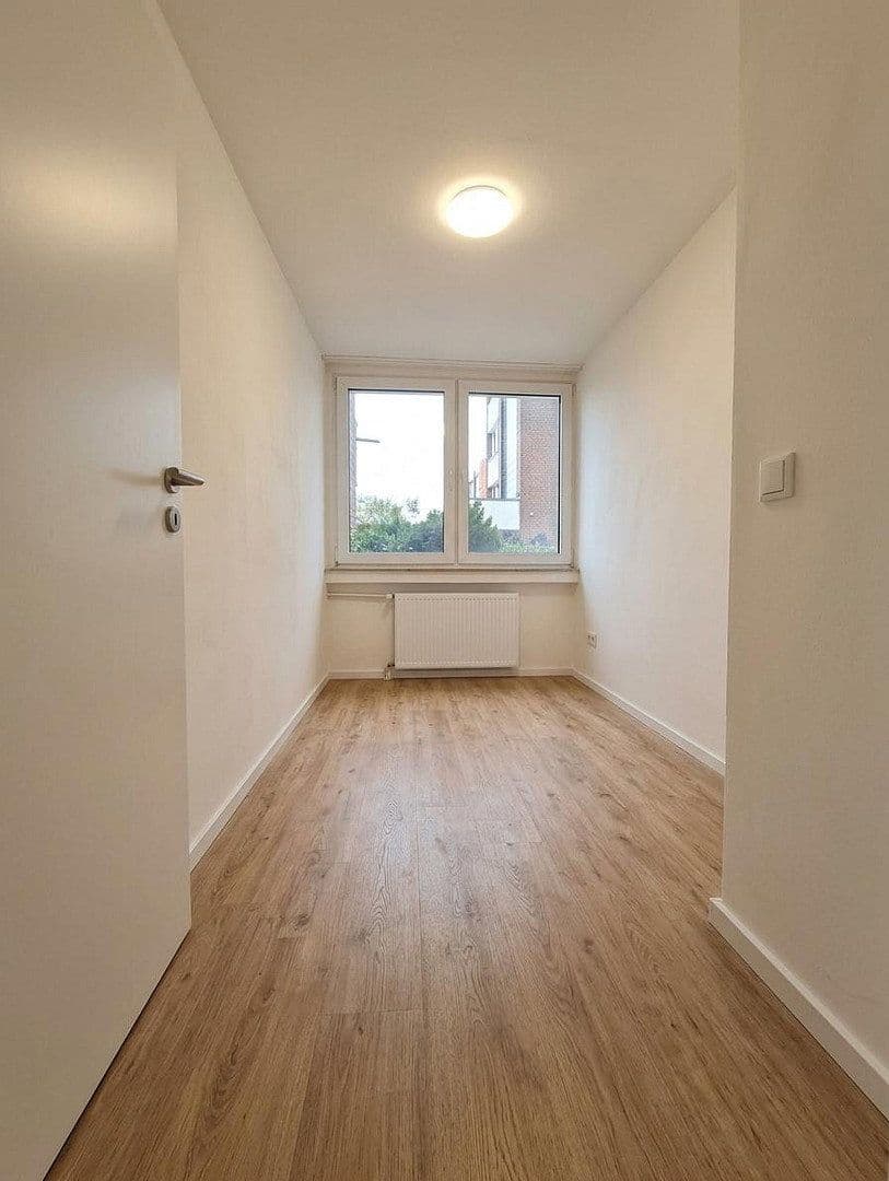 Prenájom bytu 3-izbový 70 m², Hafelsstraße 69B, Krefeld, Severné Porýnie - Westfálsko Prenájom bytu 3-izbový 70 m², Hafelsstraße 69B, Krefeld, Severné Porýnie - Westfálsko