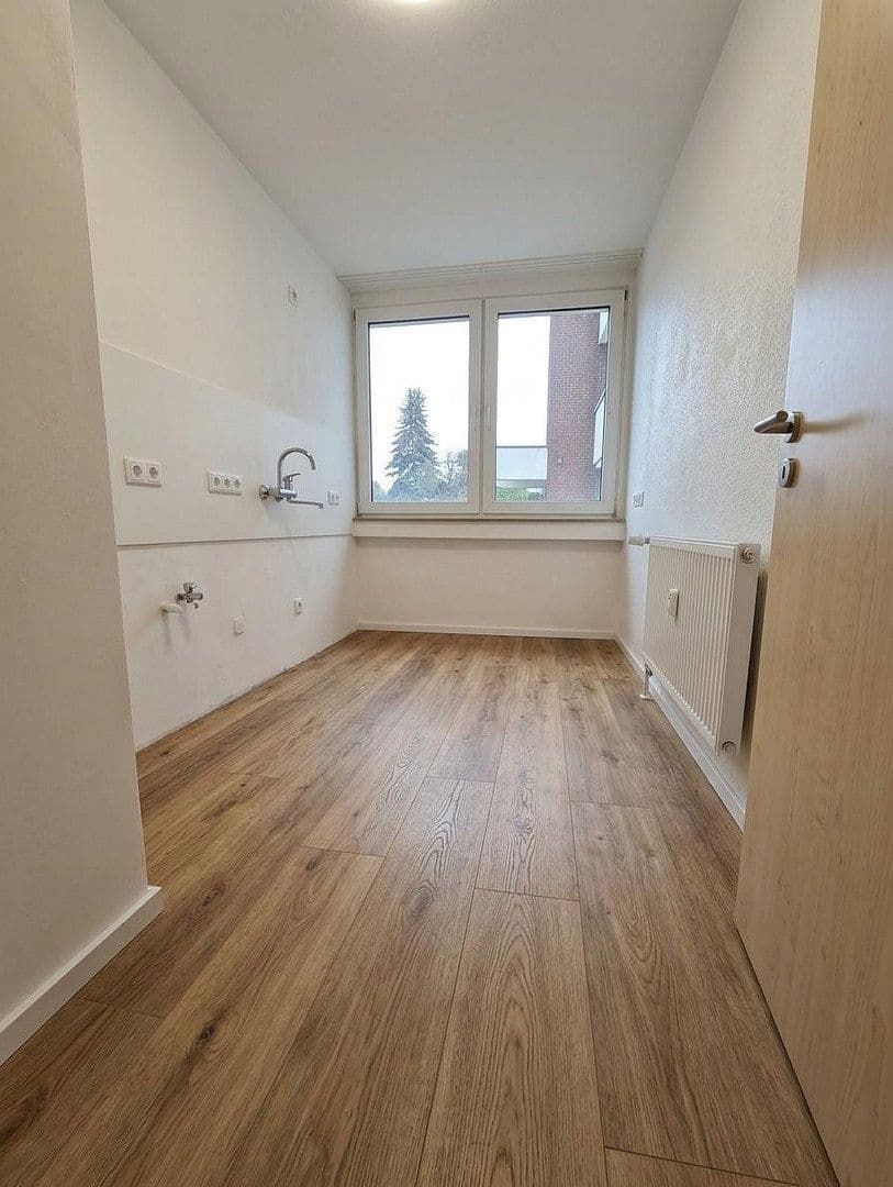 Prenájom bytu 3-izbový 70 m², Hafelsstraße 69B, Krefeld, Severné Porýnie - Westfálsko Prenájom bytu 3-izbový 70 m², Hafelsstraße 69B, Krefeld, Severné Porýnie - Westfálsko
