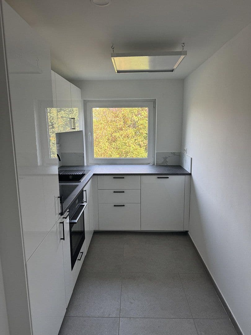 Prenájom bytu 3-izbový 63 m², Leonberg, Bádensko-Wurttembersko Prenájom bytu 3-izbový 63 m², Leonberg, Bádensko-Wurttembersko