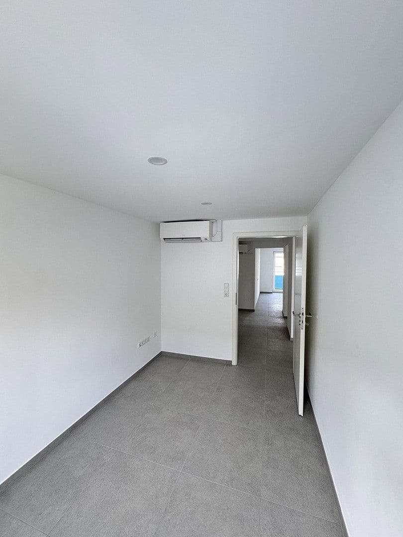 Prenájom bytu 3-izbový 63 m², Leonberg, Bádensko-Wurttembersko Prenájom bytu 3-izbový 63 m², Leonberg, Bádensko-Wurttembersko