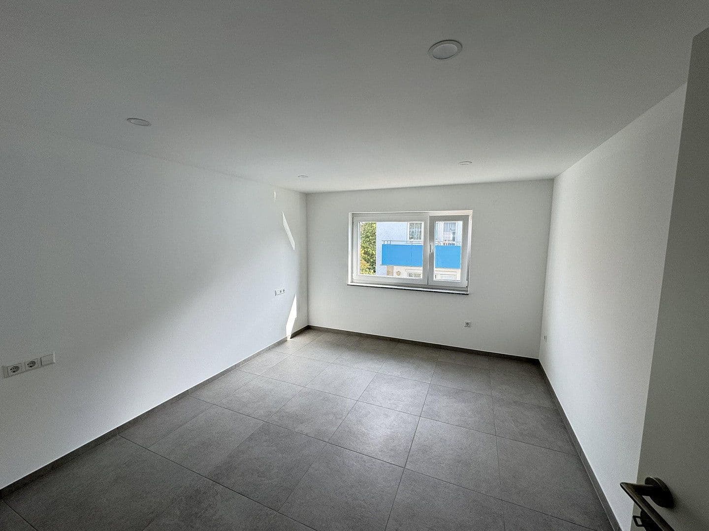 Prenájom bytu 3-izbový 63 m², Leonberg, Bádensko-Wurttembersko Prenájom bytu 3-izbový 63 m², Leonberg, Bádensko-Wurttembersko