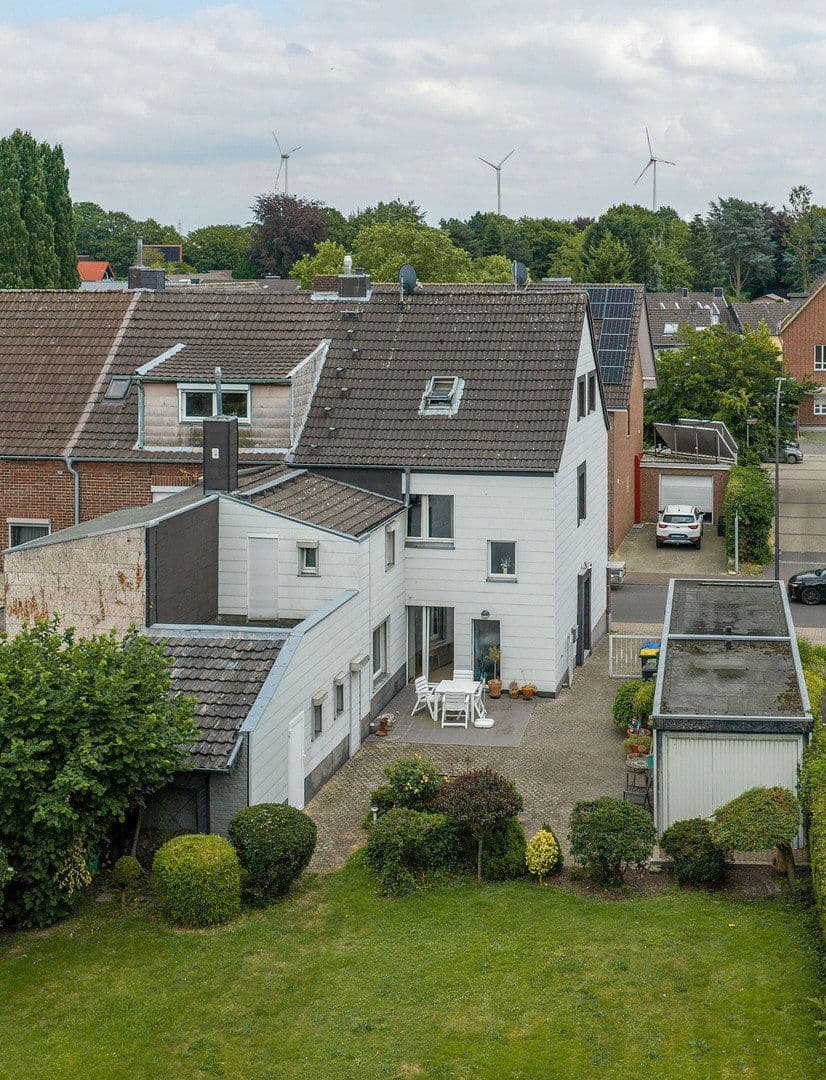 Predaj domu 145 m², pozemok 756 m², Antoniusstraße 9, Baesweiler, Severné Porýnie - Westfálsko Predaj domu 145 m², pozemok 756 m², Antoniusstraße 9, Baesweiler, Severné Porýnie - Westfálsko