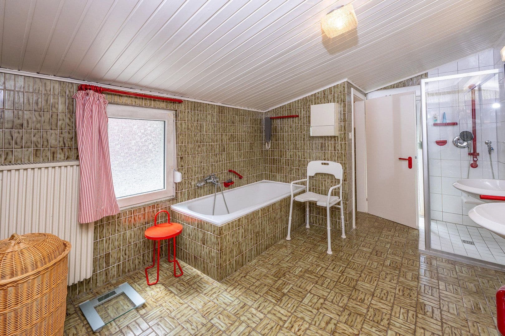 Predaj domu 145 m², pozemok 756 m², Antoniusstraße 9, Baesweiler, Severné Porýnie - Westfálsko Predaj domu 145 m², pozemok 756 m², Antoniusstraße 9, Baesweiler, Severné Porýnie - Westfálsko