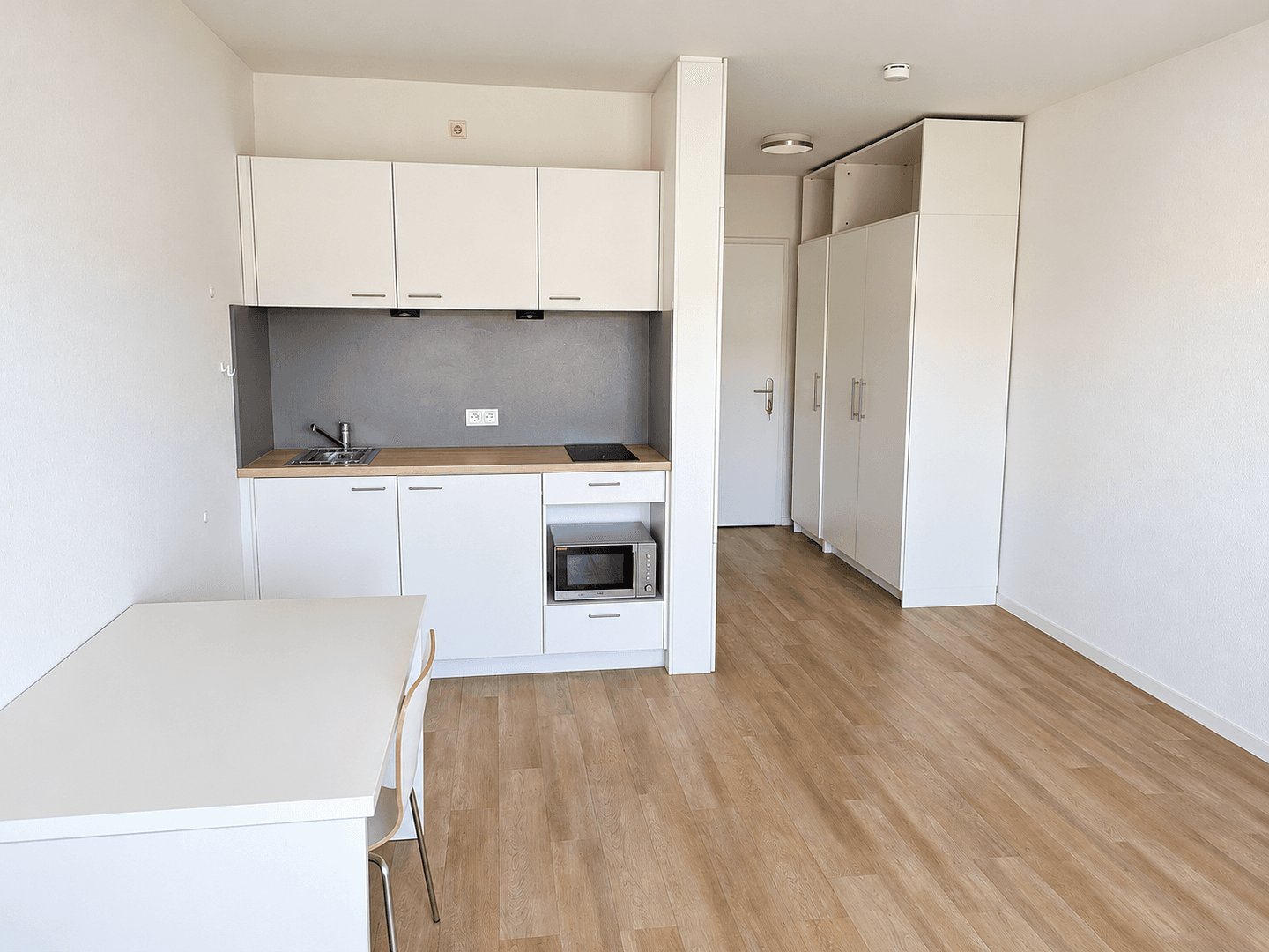 Prenájom bytu 1-izbový 26 m², Dasselstr. 1b, Köln, Severné Porýnie - Westfálsko Prenájom bytu 1-izbový 26 m², Dasselstr. 1b, Köln, Severné Porýnie - Westfálsko