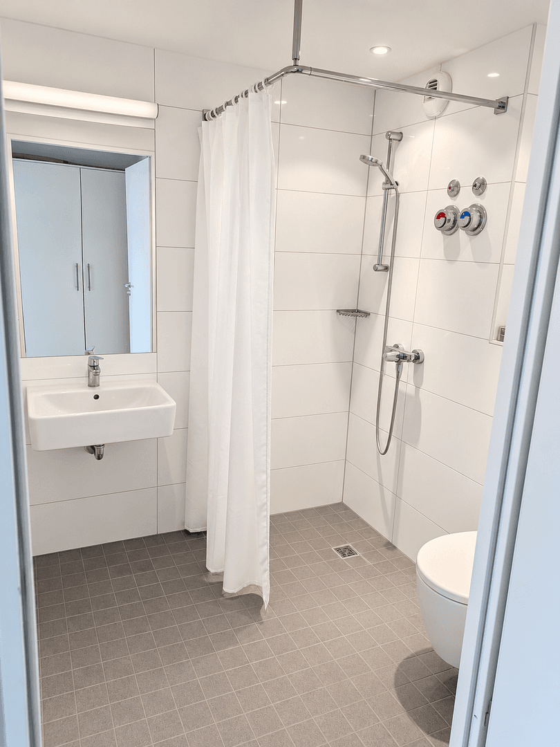Prenájom bytu 1-izbový 26 m², Dasselstr. 1b, Köln, Severné Porýnie - Westfálsko Prenájom bytu 1-izbový 26 m², Dasselstr. 1b, Köln, Severné Porýnie - Westfálsko