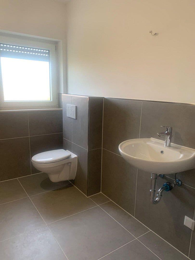 Prenájom bytu 4-izbový 79 m², Bruchköbel, Hesensko Prenájom bytu 4-izbový 79 m², Bruchköbel, Hesensko
