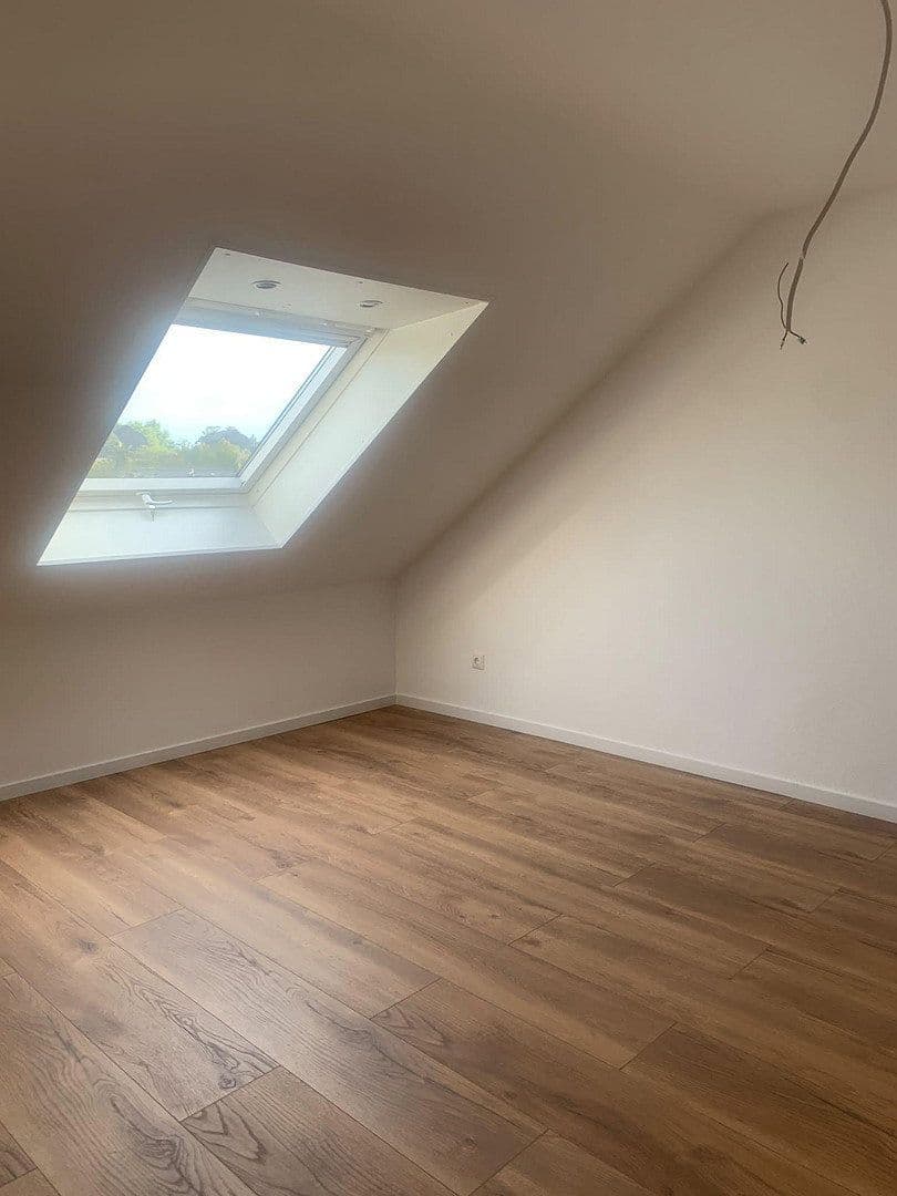 Prenájom bytu 4-izbový 79 m², Bruchköbel, Hesensko Prenájom bytu 4-izbový 79 m², Bruchköbel, Hesensko