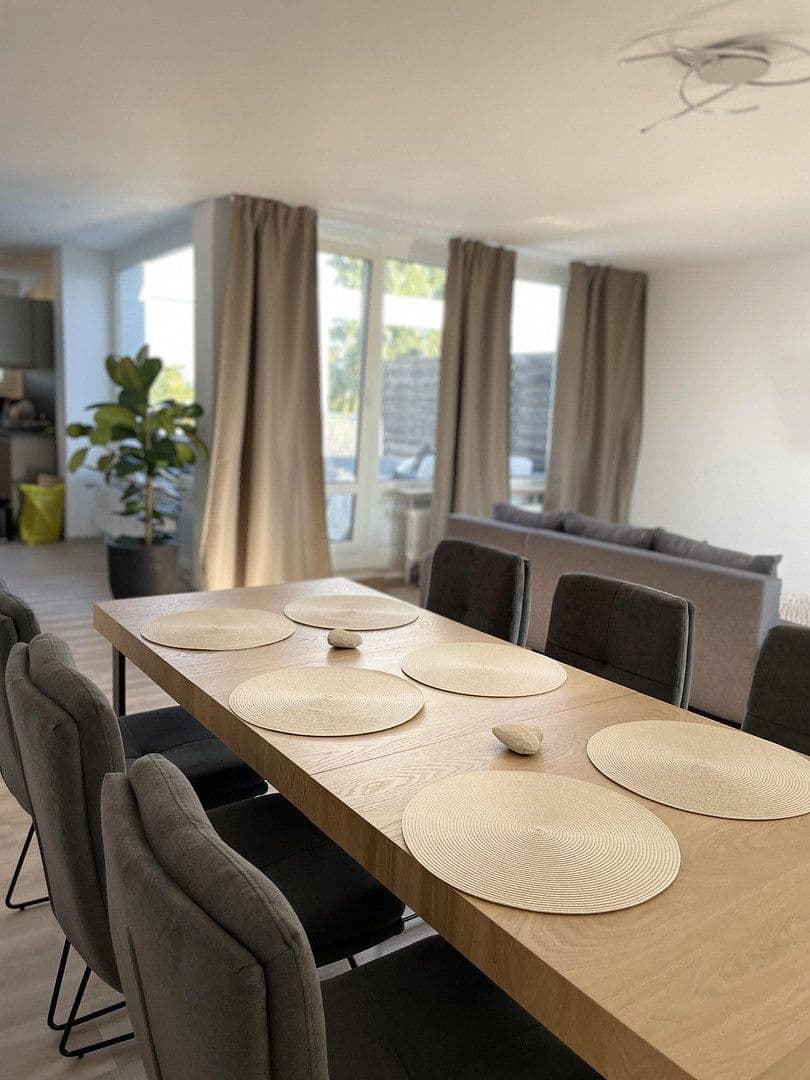 Prenájom bytu 3-izbový 132 m², Hansjakobstraße 125a, München, Bavorsko Prenájom bytu 3-izbový 132 m², Hansjakobstraße 125a, München, Bavorsko