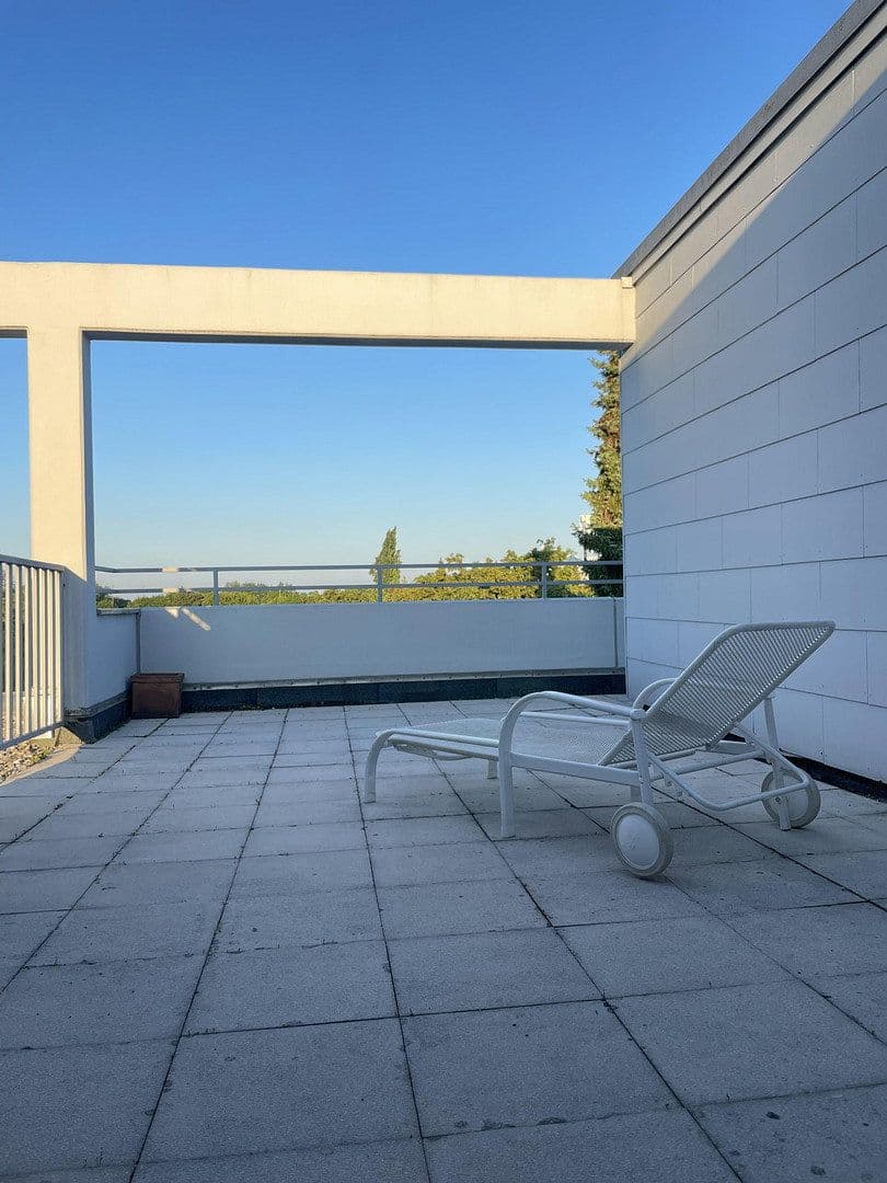 Prenájom bytu 3-izbový 132 m², Hansjakobstraße 125a, München, Bavorsko Prenájom bytu 3-izbový 132 m², Hansjakobstraße 125a, München, Bavorsko