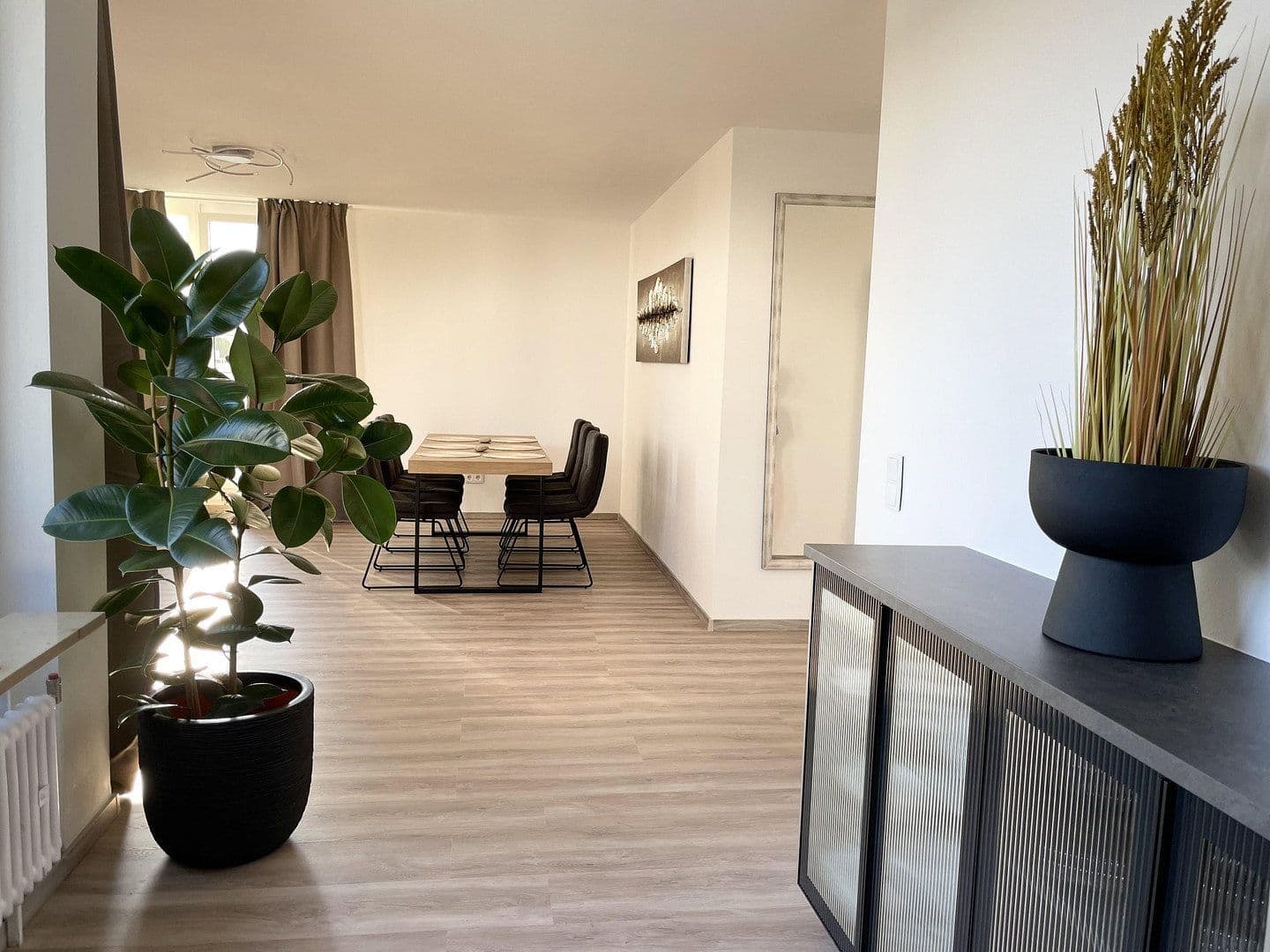 Prenájom bytu 3-izbový 132 m², Hansjakobstraße 125a, München, Bavorsko Prenájom bytu 3-izbový 132 m², Hansjakobstraße 125a, München, Bavorsko