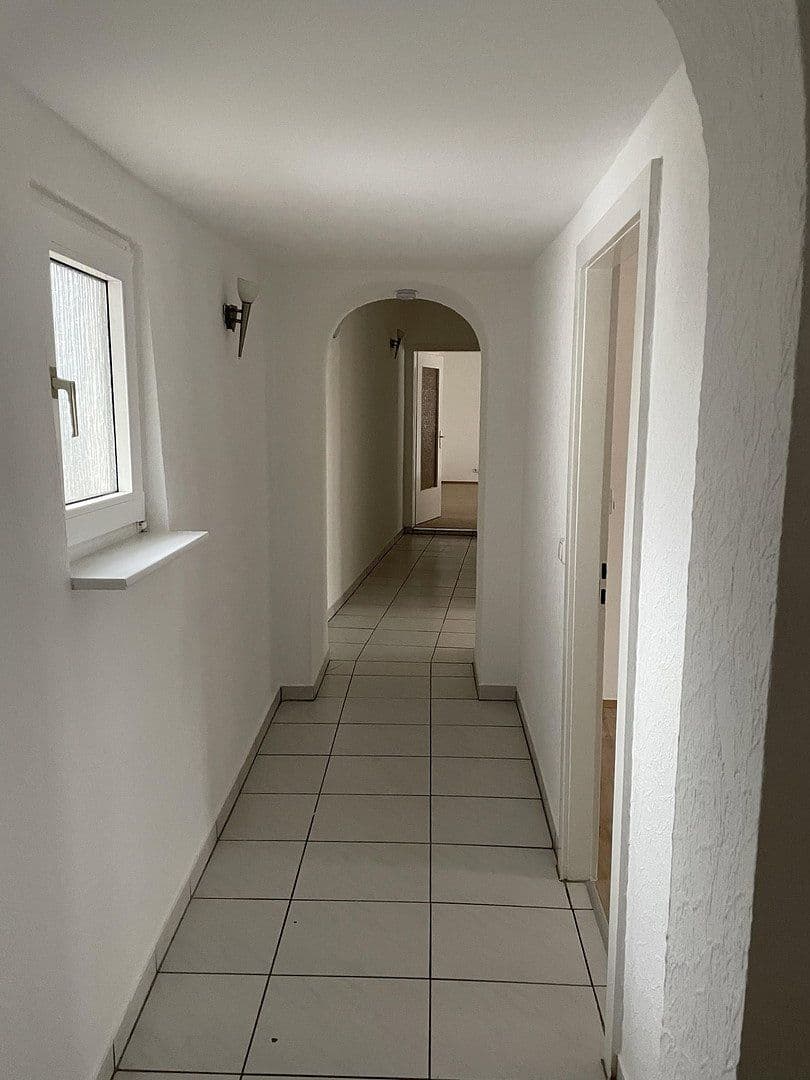 Prenájom domu 211 m², pozemok 100 m², Falltorstr. 2, Bruchköbel, Hesensko Prenájom domu 211 m², pozemok 100 m², Falltorstr. 2, Bruchköbel, Hesensko