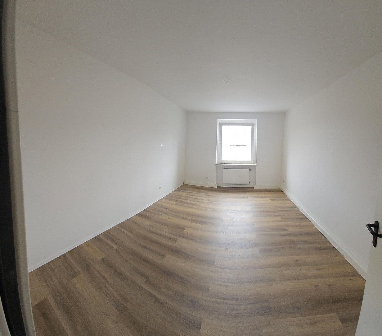 Prenájom bytu 2-izbový 64 m², Herzogstraße 97, Düsseldorf, Severné Porýnie - Westfálsko Prenájom bytu 2-izbový 64 m², Herzogstraße 97, Düsseldorf, Severné Porýnie - Westfálsko