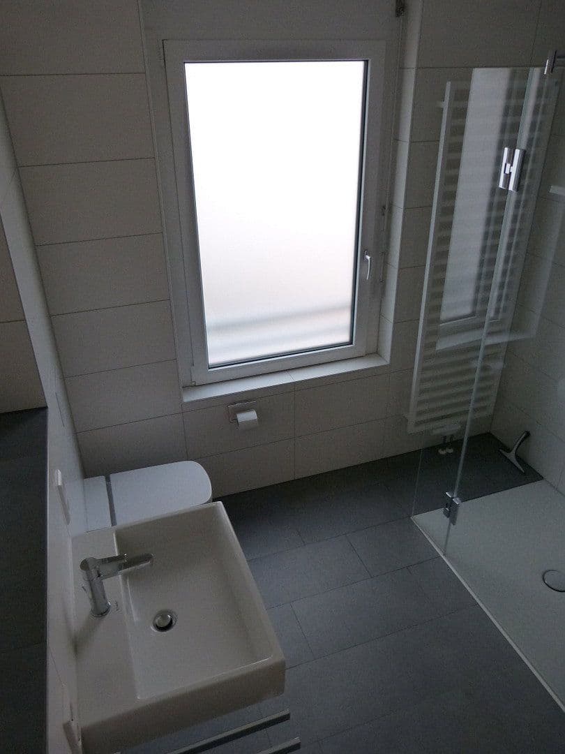 Prenájom bytu 3-izbový 82 m², Franz-Liszt-Allee 36, Bad Krozingen, Bádensko-Wurttembersko Prenájom bytu 3-izbový 82 m², Franz-Liszt-Allee 36, Bad Krozingen, Bádensko-Wurttembersko