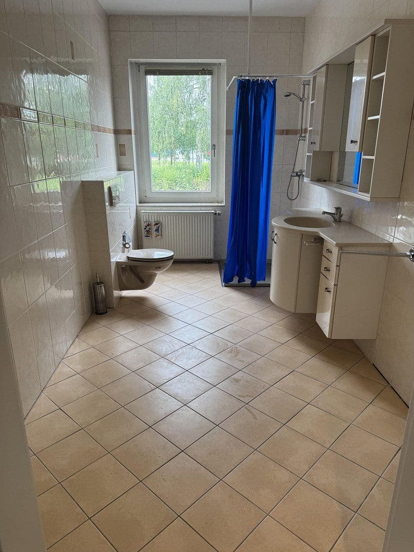 Prenájom kancelárie 106 m², Chemnitzer Str.65, Frankenberg/Sachsen, Sasko Prenájom kancelárie 106 m², Chemnitzer Str.65, Frankenberg/Sachsen, Sasko