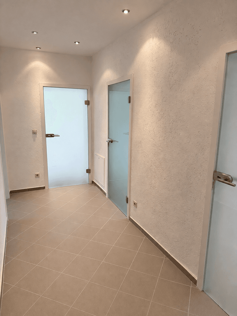 Prenájom kancelárie 106 m², Chemnitzer Str.65, Frankenberg/Sachsen, Sasko Prenájom kancelárie 106 m², Chemnitzer Str.65, Frankenberg/Sachsen, Sasko