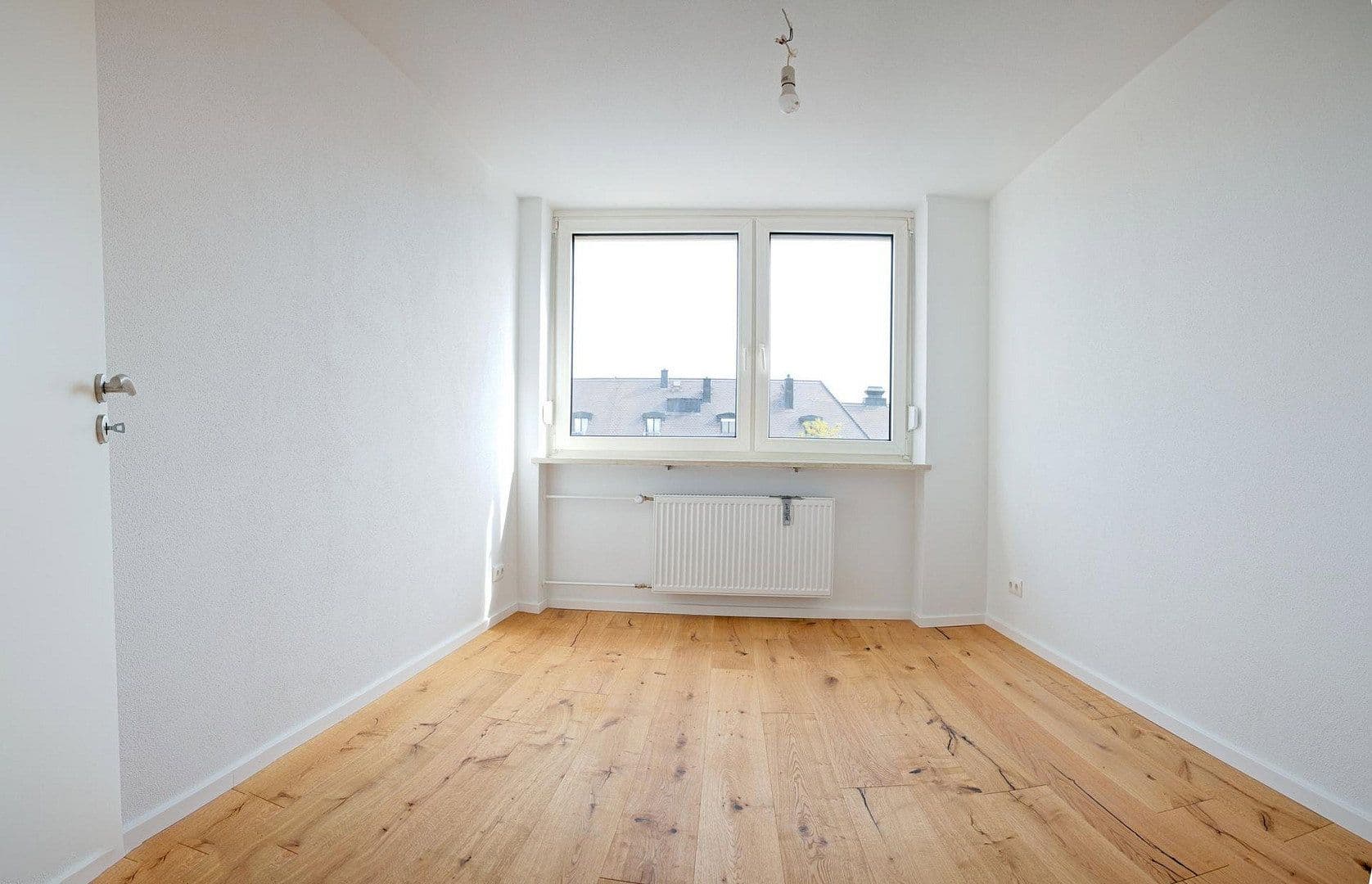 Prenájom bytu 4-izbový 90 m², Friedenheimer Straße 70, München, Bavorsko Prenájom bytu 4-izbový 90 m², Friedenheimer Straße 70, München, Bavorsko
