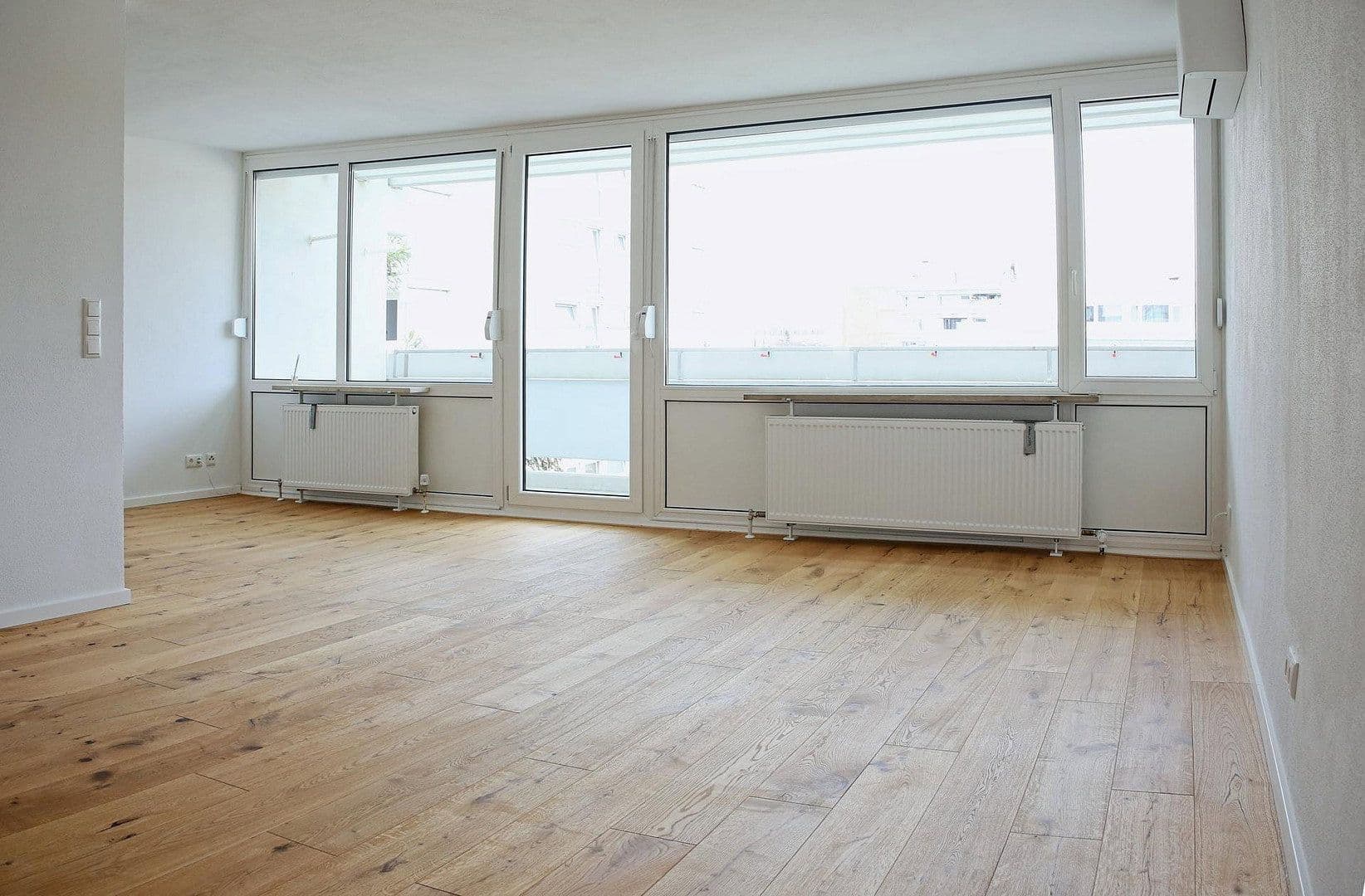 Prenájom bytu 4-izbový 90 m², Friedenheimer Straße 70, München, Bavorsko Prenájom bytu 4-izbový 90 m², Friedenheimer Straße 70, München, Bavorsko