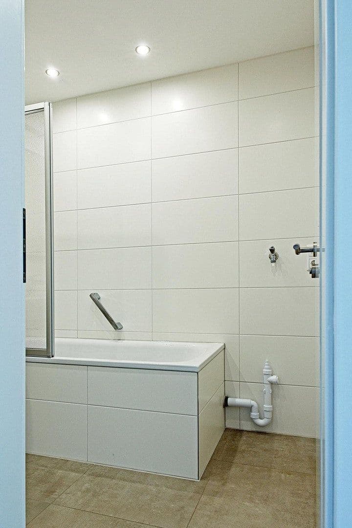 Prenájom bytu 4-izbový 90 m², Friedenheimer Straße 70, München, Bavorsko Prenájom bytu 4-izbový 90 m², Friedenheimer Straße 70, München, Bavorsko