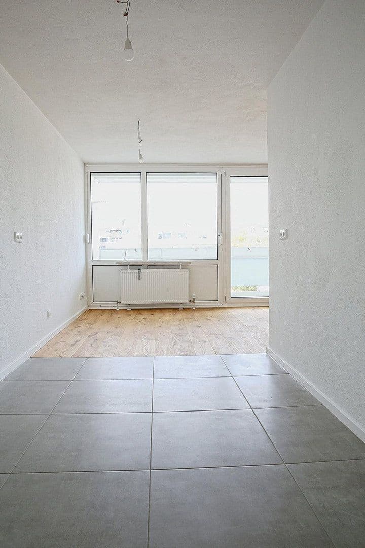 Prenájom bytu 4-izbový 90 m², Friedenheimer Straße 70, München, Bavorsko Prenájom bytu 4-izbový 90 m², Friedenheimer Straße 70, München, Bavorsko
