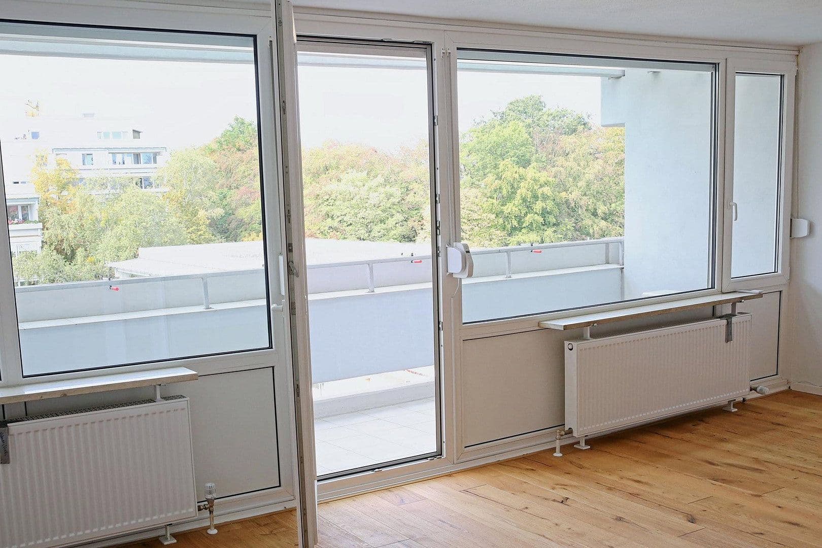 Prenájom bytu 4-izbový 90 m², Friedenheimer Straße 70, München, Bavorsko Prenájom bytu 4-izbový 90 m², Friedenheimer Straße 70, München, Bavorsko