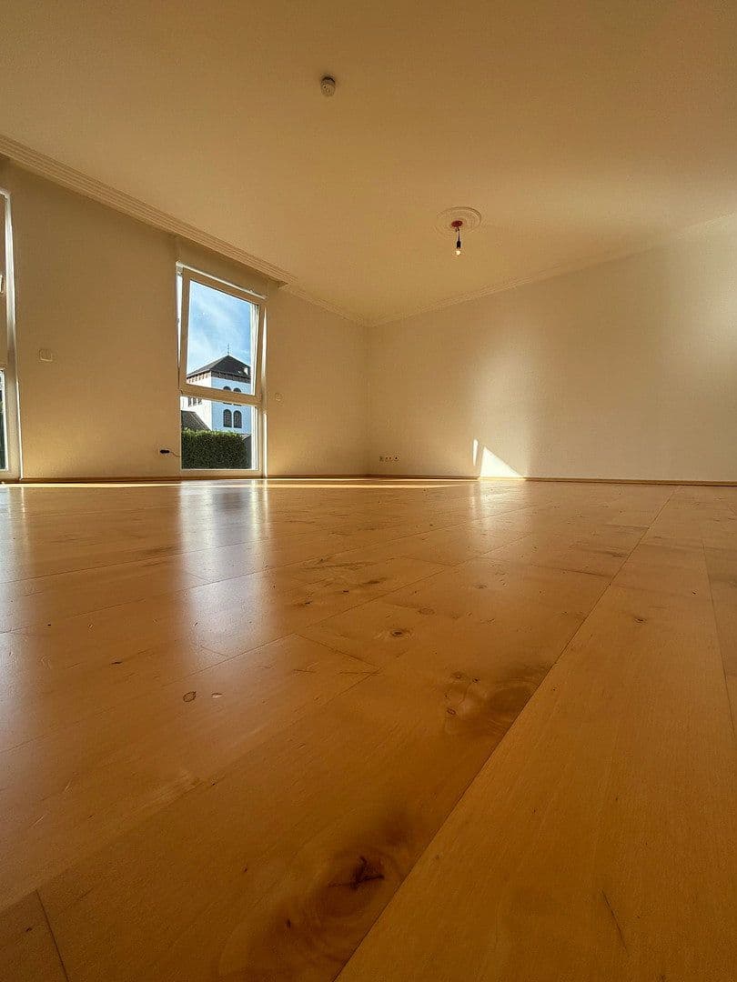 Prenájom domu 186 m², pozemok 384 m², Leverkusen, Severné Porýnie - Westfálsko Prenájom domu 186 m², pozemok 384 m², Leverkusen, Severné Porýnie - Westfálsko