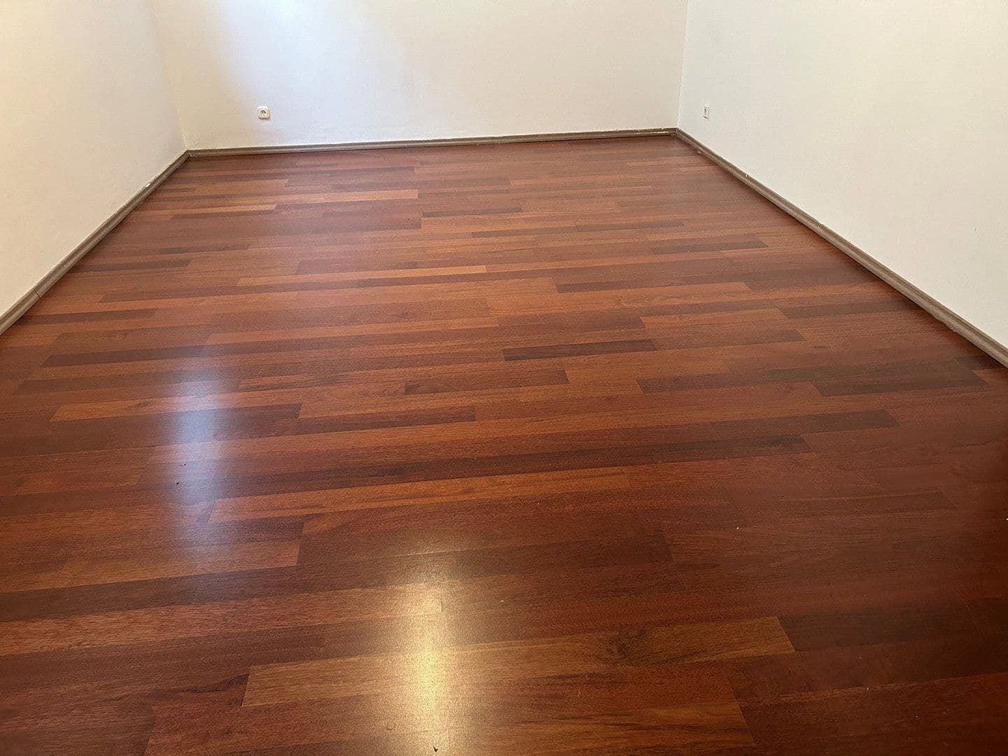 Prenájom domu 186 m², pozemok 384 m², Leverkusen, Severné Porýnie - Westfálsko Prenájom domu 186 m², pozemok 384 m², Leverkusen, Severné Porýnie - Westfálsko