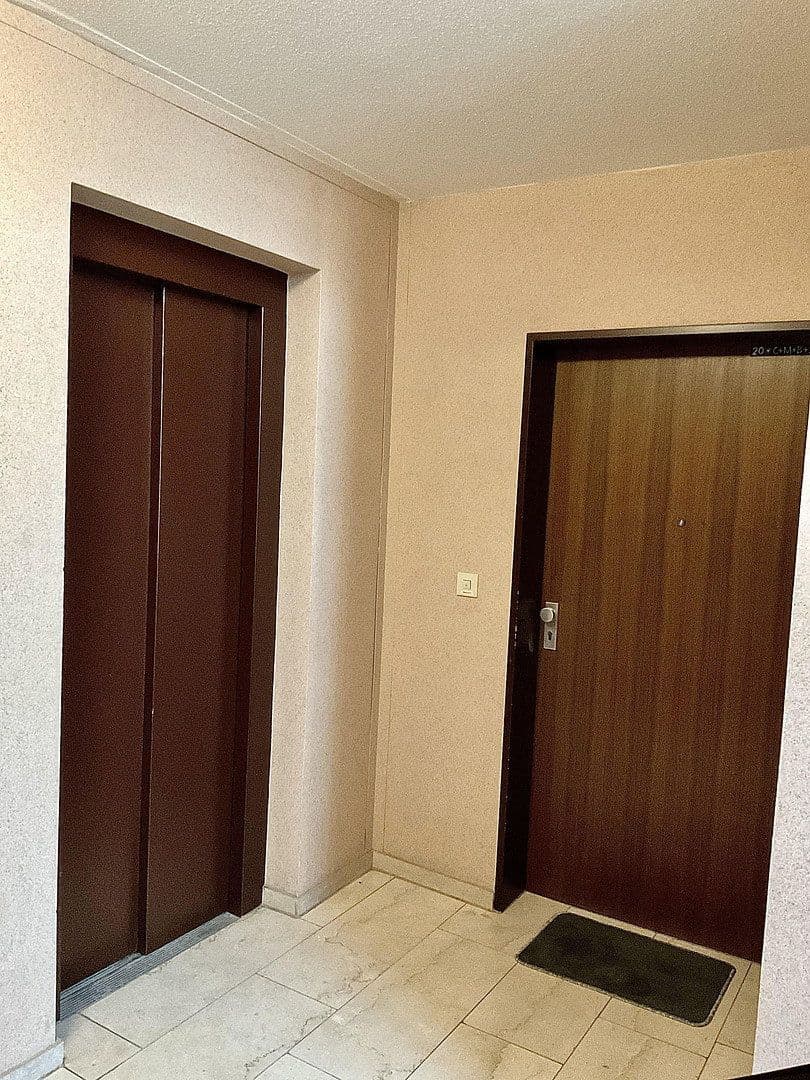 Prenájom bytu 3-izbový 92 m², Stadtbergen, Bavorsko Prenájom bytu 3-izbový 92 m², Stadtbergen, Bavorsko