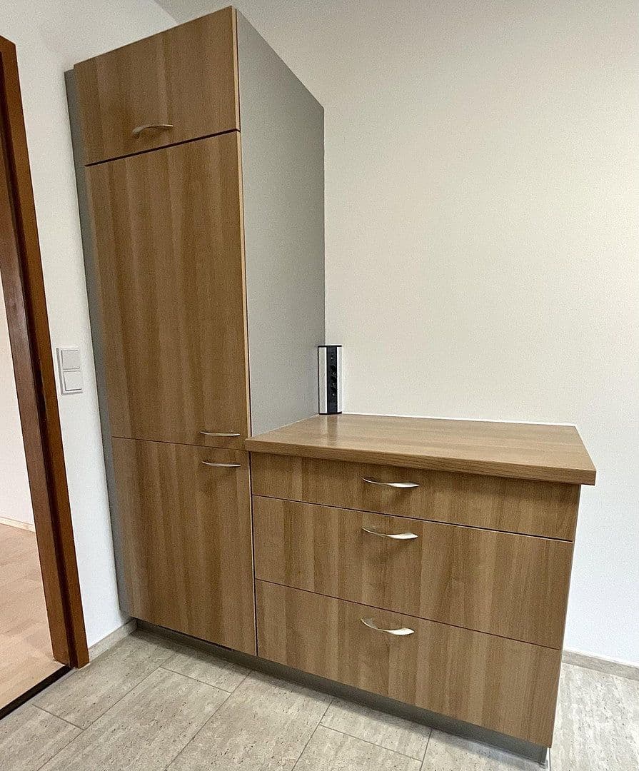Prenájom bytu 3-izbový 92 m², Stadtbergen, Bavorsko Prenájom bytu 3-izbový 92 m², Stadtbergen, Bavorsko