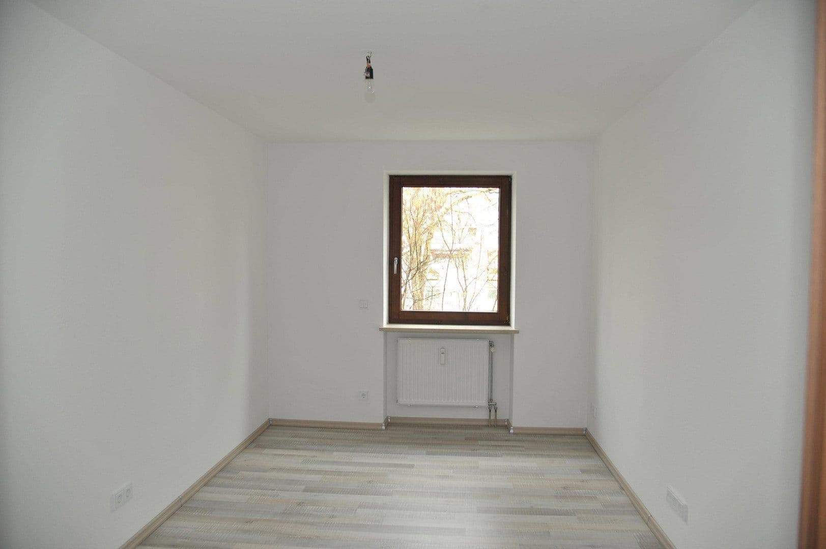 Prenájom bytu 3-izbový 92 m², Stadtbergen, Bavorsko Prenájom bytu 3-izbový 92 m², Stadtbergen, Bavorsko