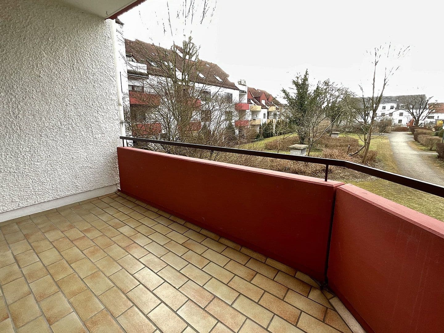 Prenájom bytu 3-izbový 92 m², Stadtbergen, Bavorsko Prenájom bytu 3-izbový 92 m², Stadtbergen, Bavorsko